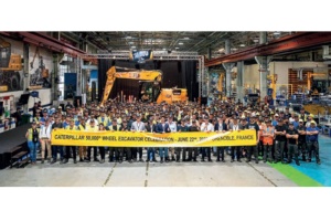 Caterpillar celebra la producción de la excavadora de ruedas Cat número 50.000